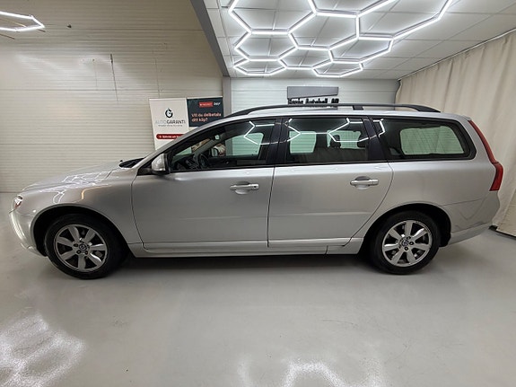 Volvo V70 6 of 24