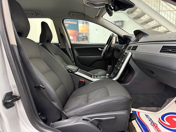 Volvo V70 14 of 24