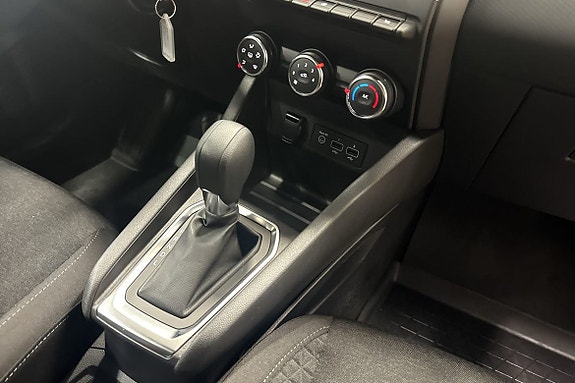 Renault Clio 13 of 14