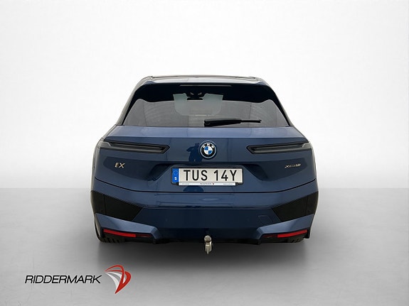BMW iX 8 of 30