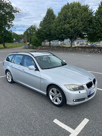 BMW 318d 9 of 12