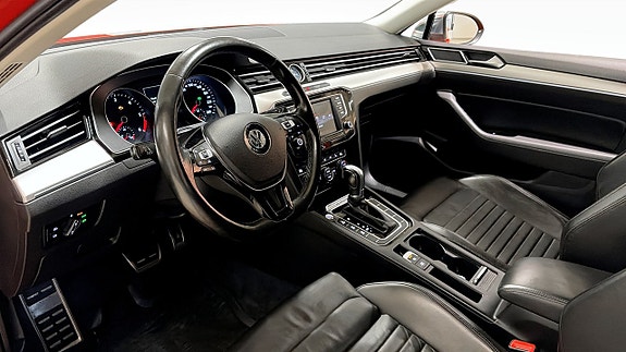Volkswagen Passat Alltrack 7 of 23