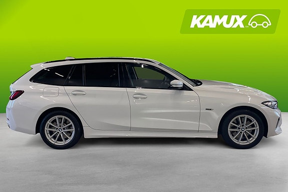 BMW 330e 2 of 23