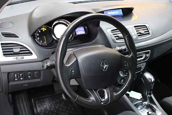 Renault Megane 12 of 12