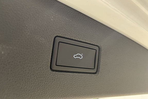 Volkswagen Tiguan 8 of 25