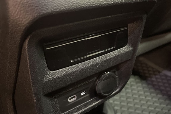 Volkswagen Tiguan 13 of 25