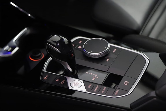 BMW 218d 11 of 13