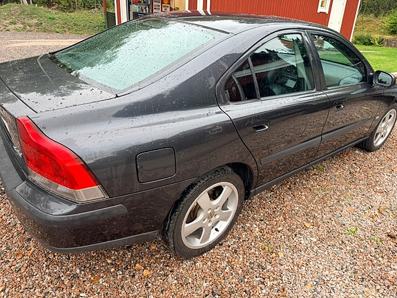 Volvo S60 3 of 9