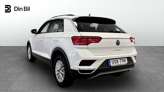 Volkswagen T-Roc 3 of 12
