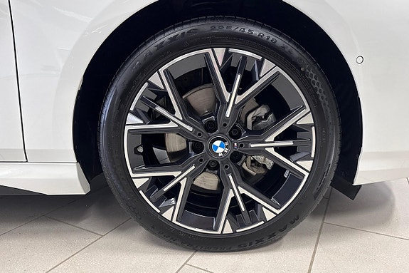 BMW 120 13 of 19