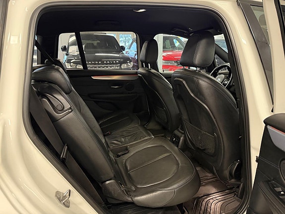 BMW 220d 18 of 27