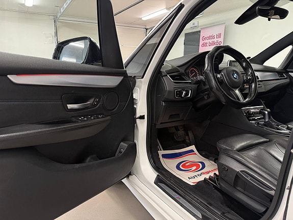BMW 220d 5 of 27