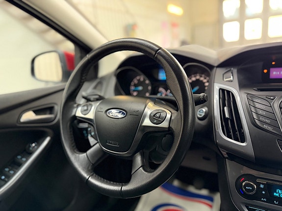 Ford Focus 22 of 26