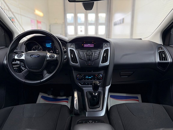 Ford Focus 19 of 26