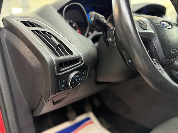 Ford Focus 11 of 26