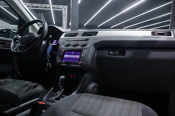 Volkswagen Caddy Maxi 8 of 13