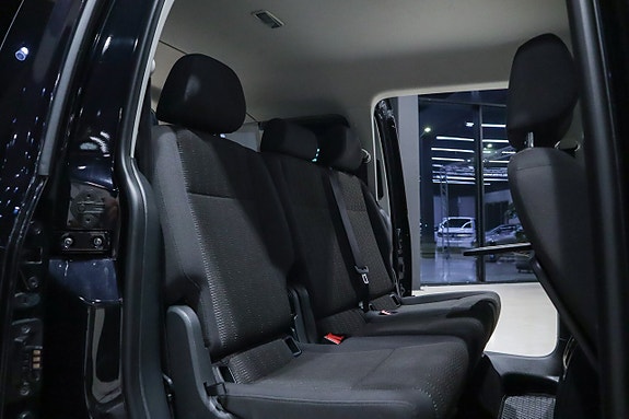 Volkswagen Caddy Maxi 12 of 13
