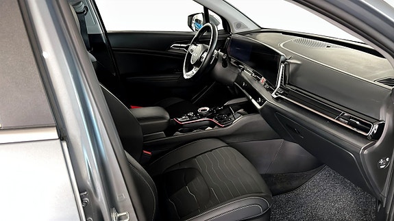 Kia Sportage 3 of 17