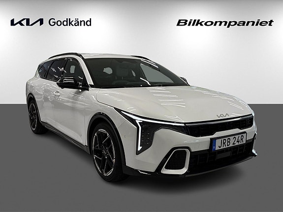 Kia K4 3 of 28