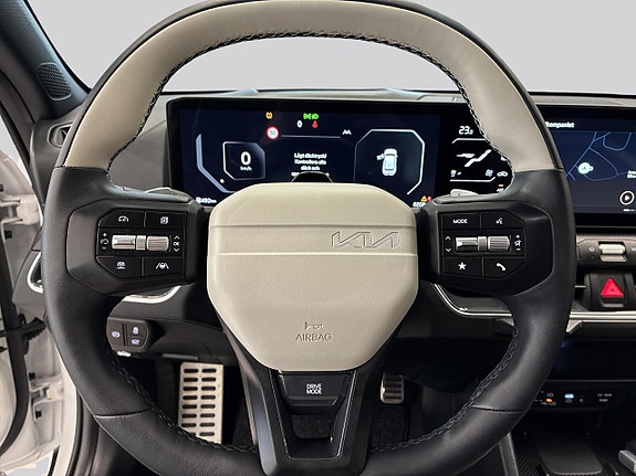 Kia K4 12 of 28