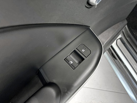 Kia K4 25 of 28