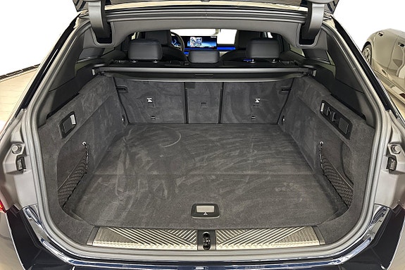 BMW 530e 14 of 19