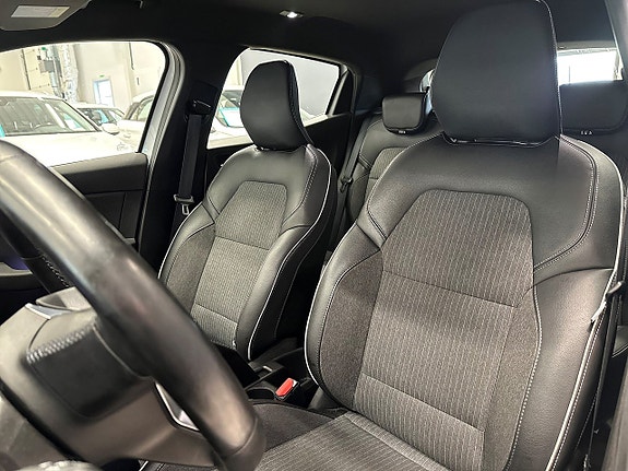 Renault Clio 18 of 18