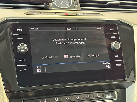 Volkswagen Passat Alltrack 19 of 25
