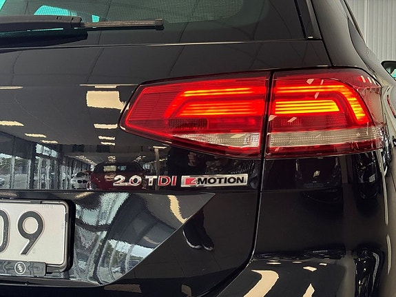 Volkswagen Passat Alltrack 24 of 25
