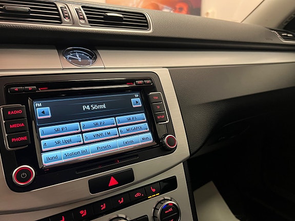 Volkswagen Passat Alltrack 20 of 26