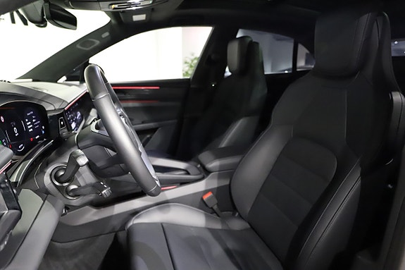Porsche Macan Turbo 18 of 24