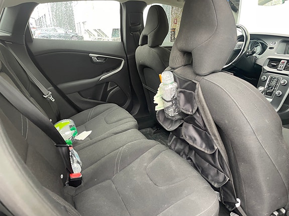 Volvo V40 10 of 11