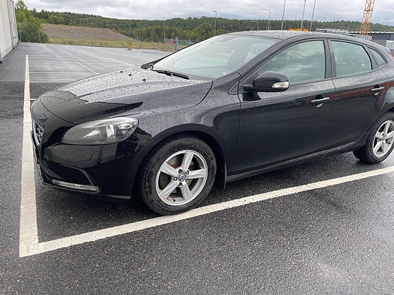 Volvo V40 5 of 11
