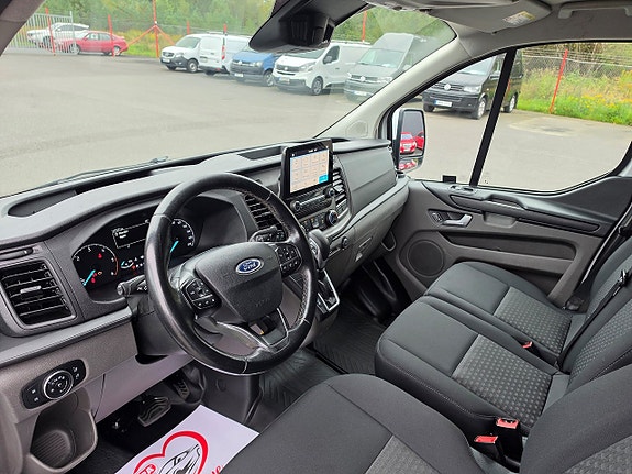 Ford Transit Custom 17 of 27