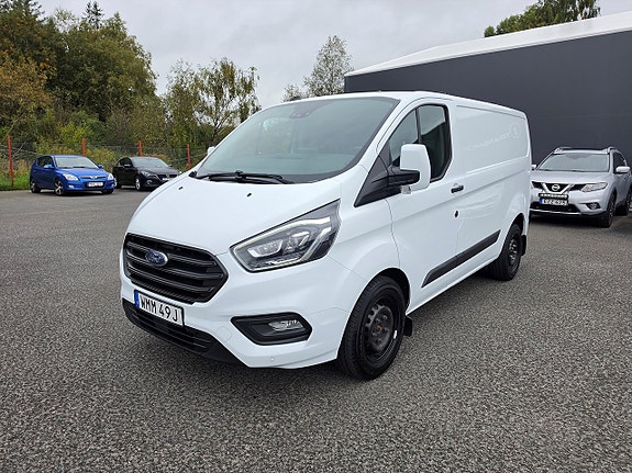 Ford Transit Custom 12 of 27