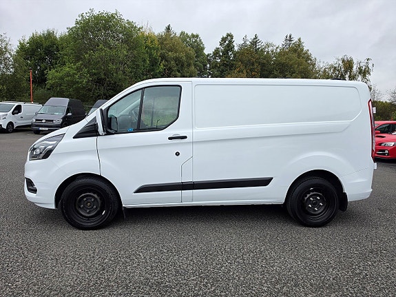 Ford Transit Custom 11 of 27