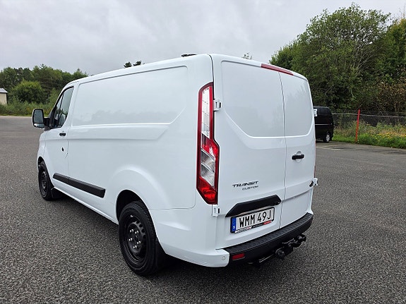 Ford Transit Custom 10 of 27