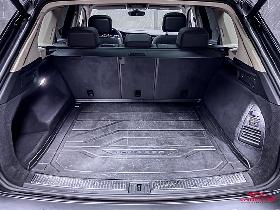 Volkswagen Touareg 17 of 30