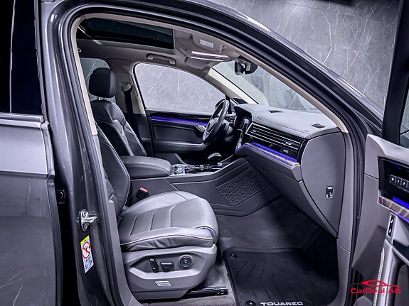 Volkswagen Touareg 15 of 30