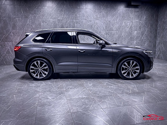 Volkswagen Touareg 8 of 30