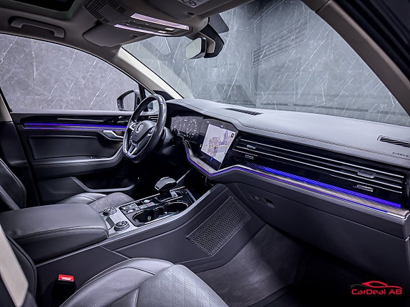 Volkswagen Touareg 14 of 30