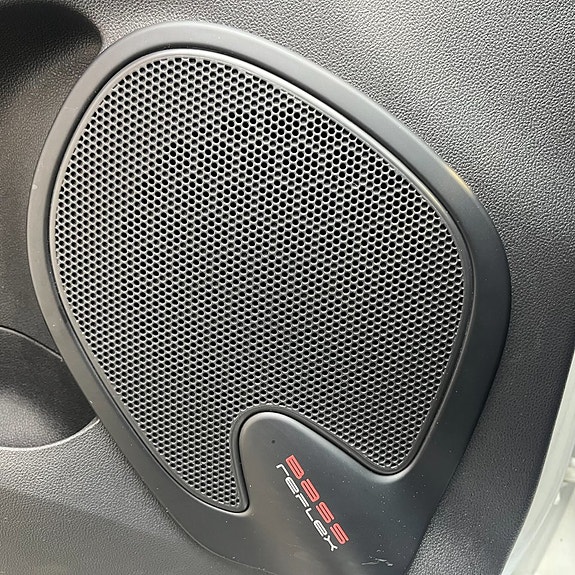 Renault Clio 13 of 13