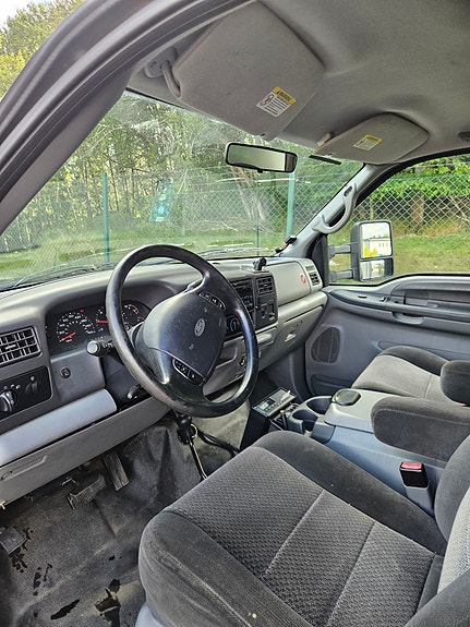 Ford F 450 4 of 4