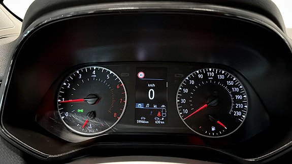 Renault Clio 12 of 22