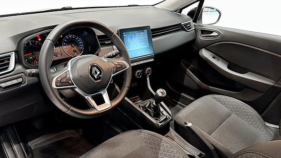 Renault Clio 11 of 22