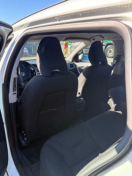 Volvo V60 3 of 4