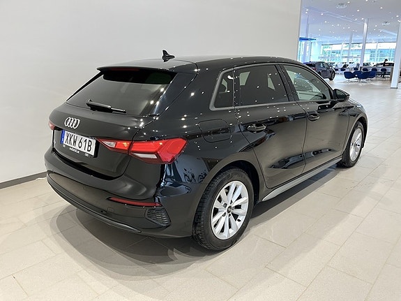 Audi A3 4 of 10