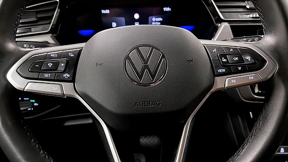 Volkswagen Touran 18 of 24