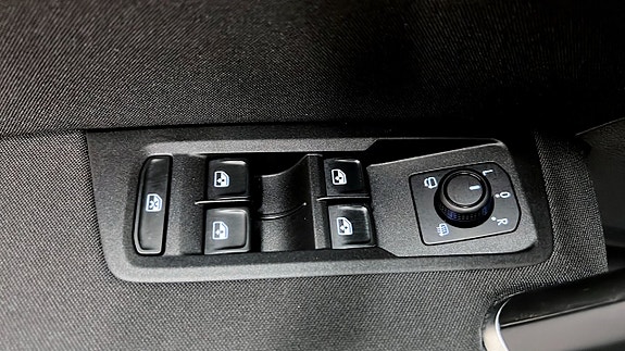 Volkswagen Touran 15 of 24
