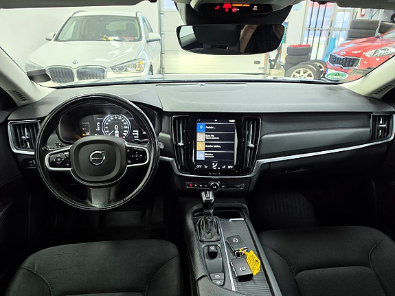 Volvo V90 Cross Country 10 of 20